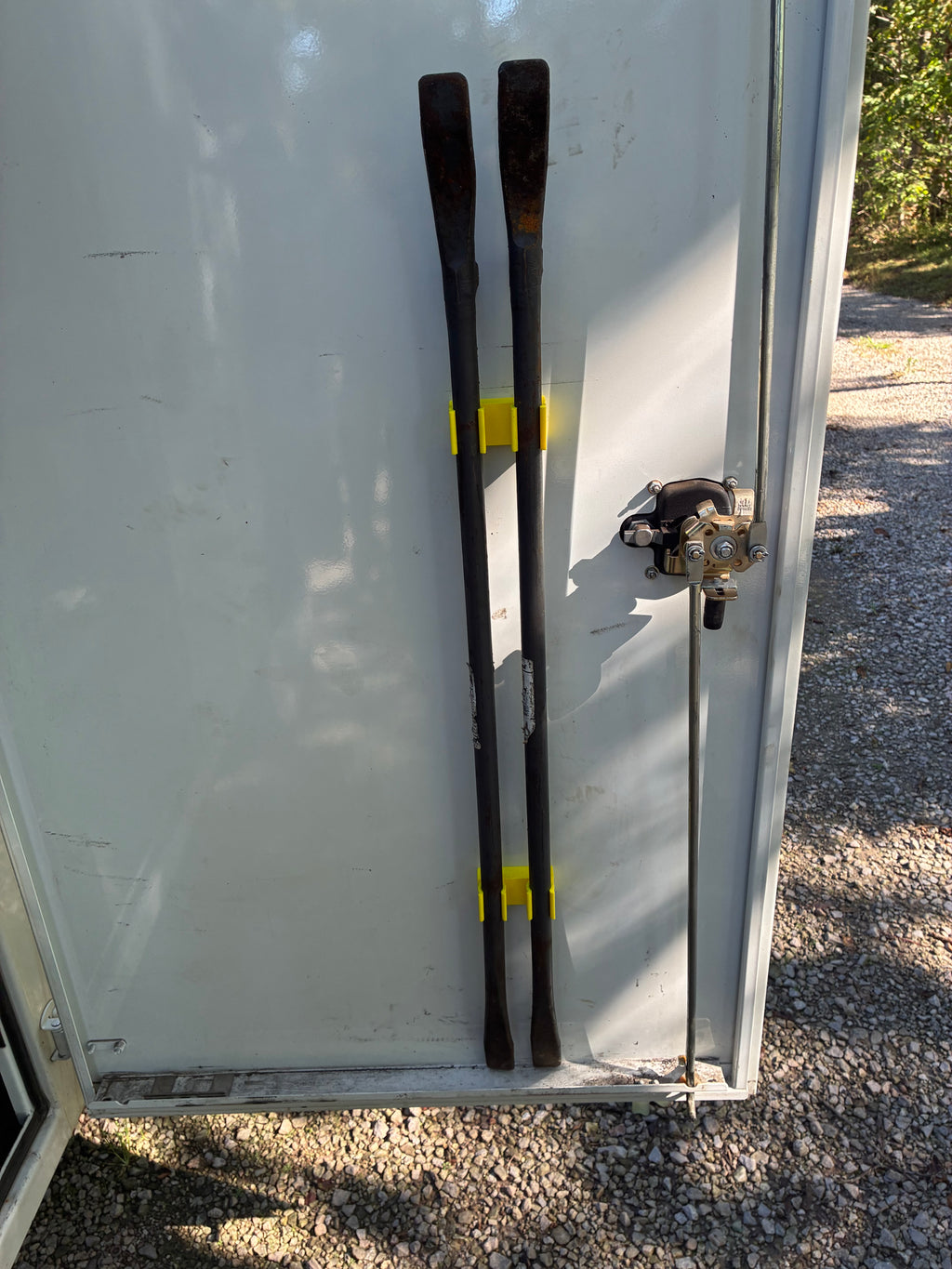 Tire Bar Mount