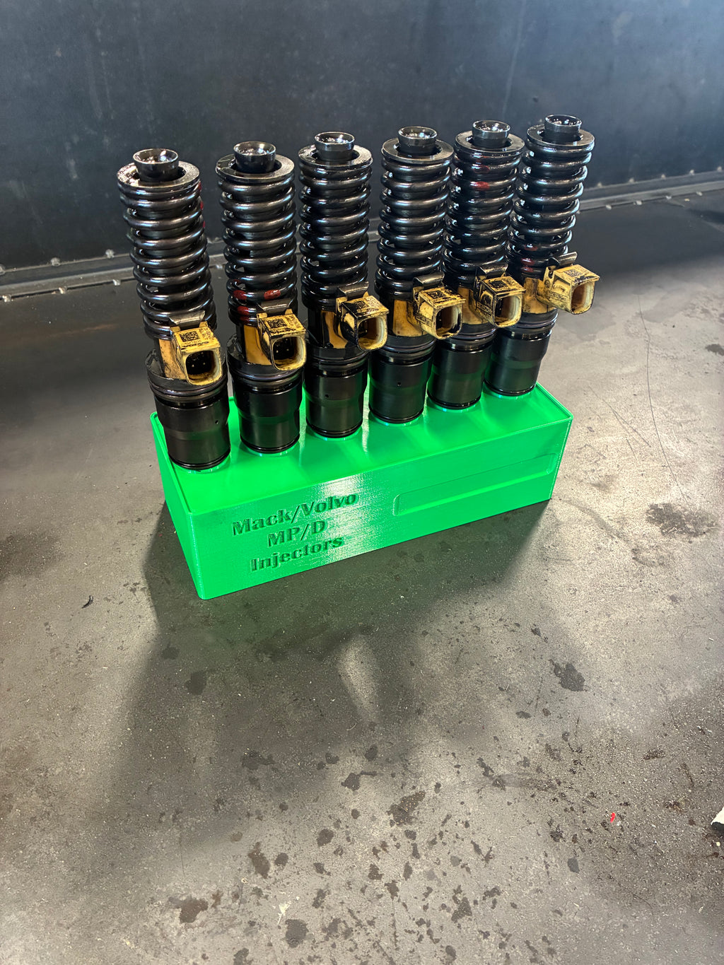 Mack/Volvo 6 Pack Injector Organizer