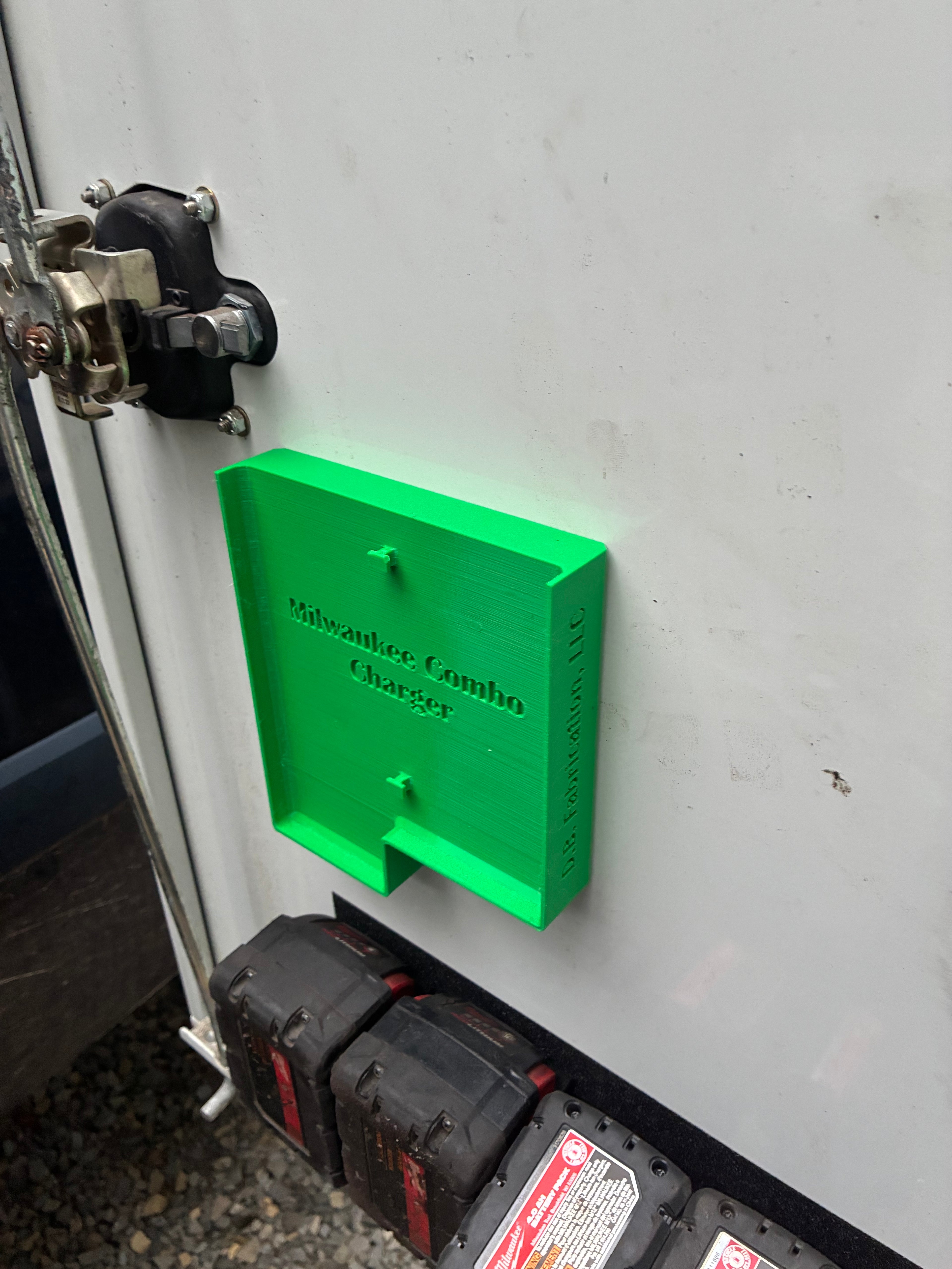 Milwaukee Combo Charger Magnetic Base (Square Corner)