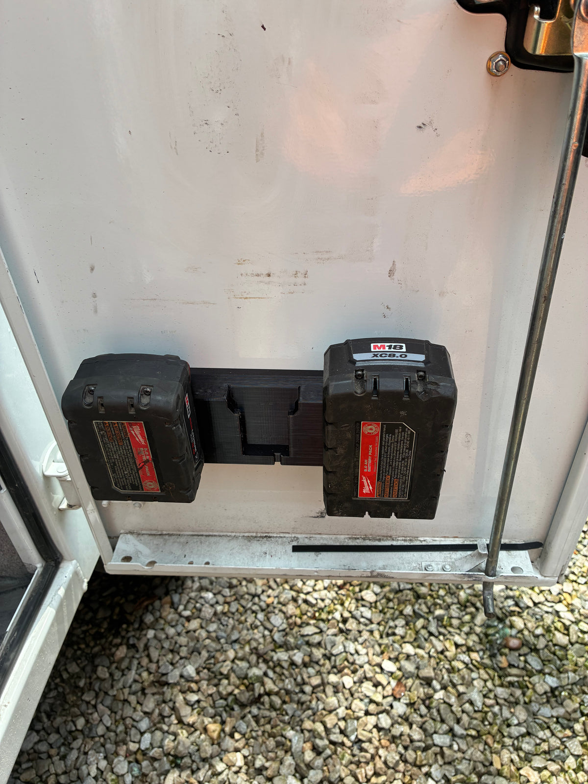 M18 Magnetic Triple Battery Holder (Non-Locking)