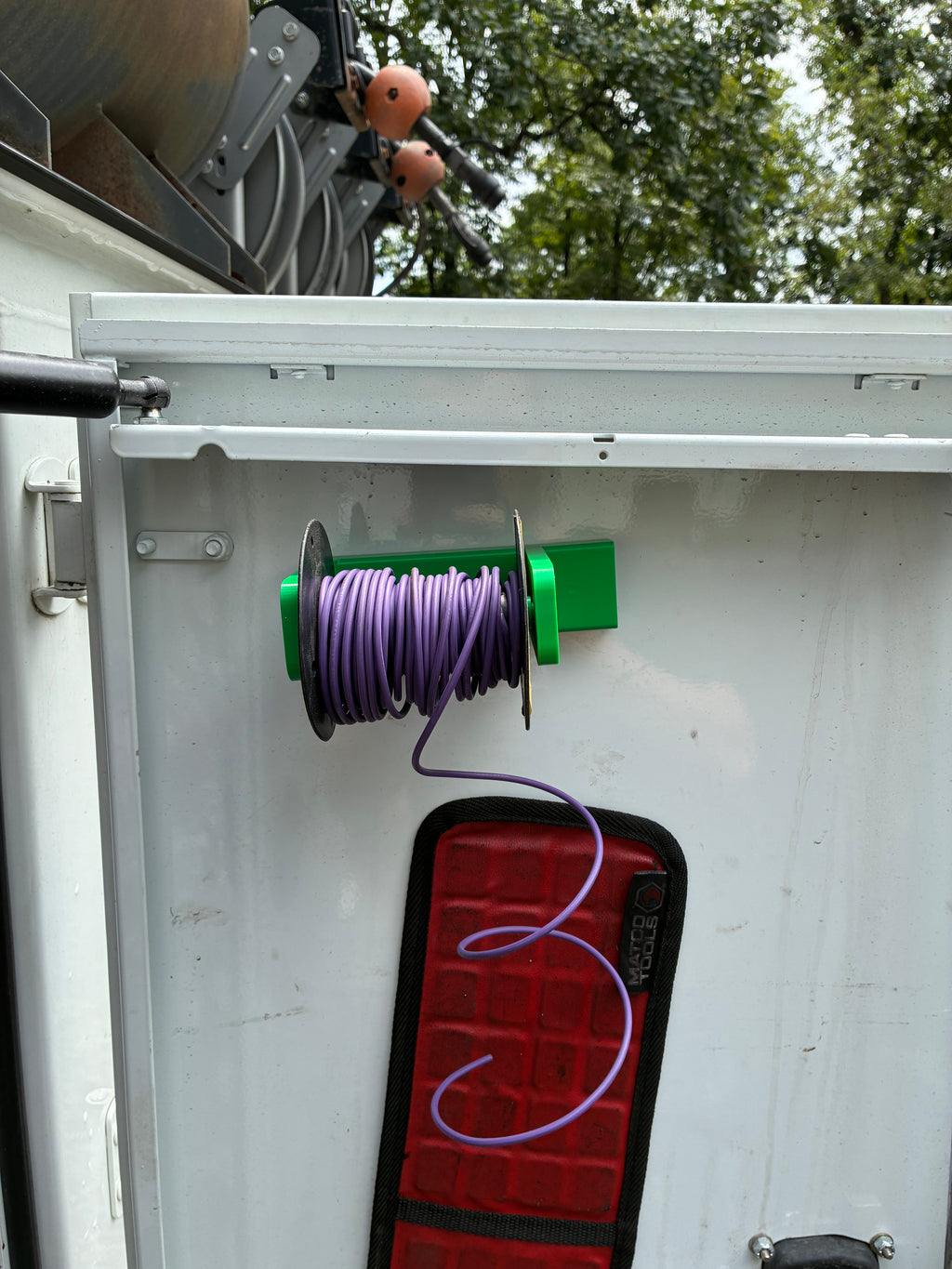 Modular Magnetic Wire Rack