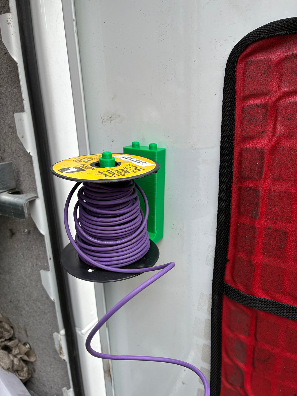 Modular Magnetic Wire Rack